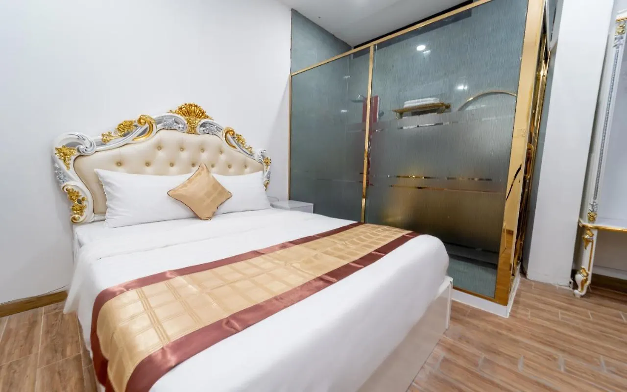 Queen Ky Hoa Hotel Ho Chi Minh City 2*,